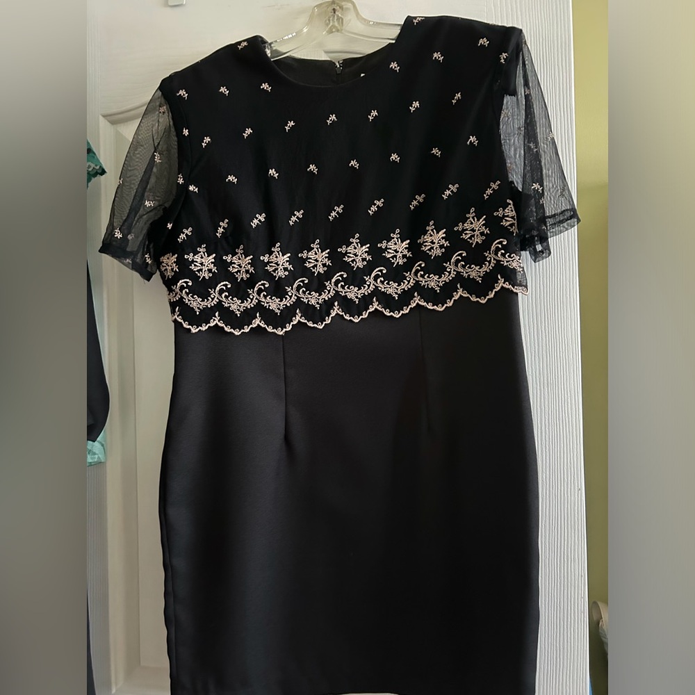 Pretty black dress